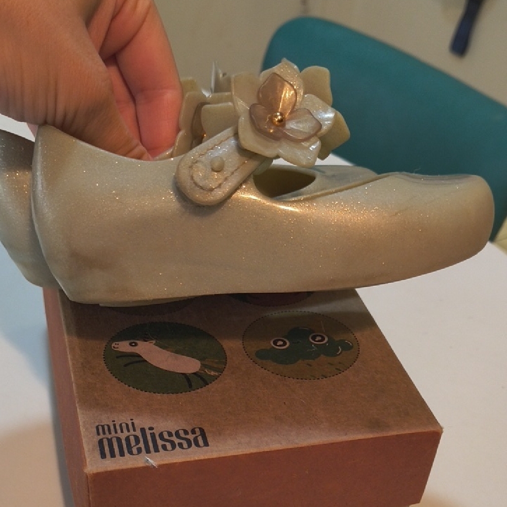 Mini Melissa Shimmery Tan Flower Shoes - Picture 3 of 6